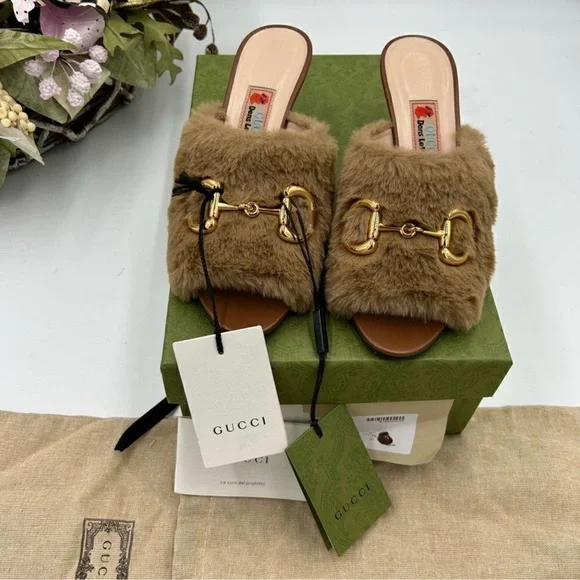 Women's Gucci-Dans Les Vert Horsebit
Size 38-NWT.-FULL INCLUSION
Made in Italy - Picture 3 of 10